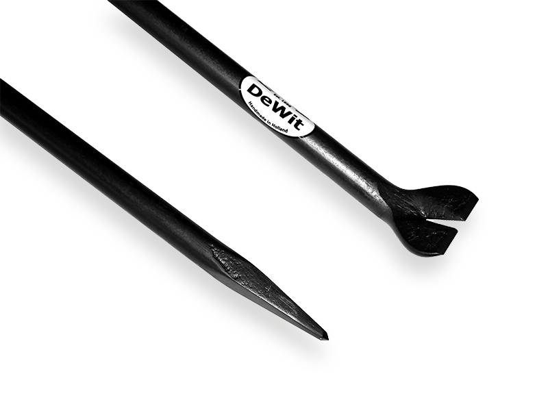 Gesmede koevoet, De Wit, lengte 150 x 3,0 cm. met klauw en punt