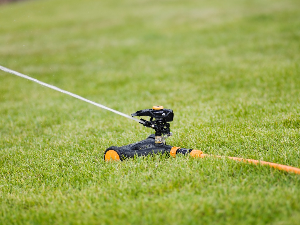 FISKARS Sectorsproeier metaal met wielen