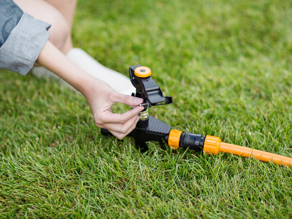 FISKARS Sectorsproeier metaal met wielen