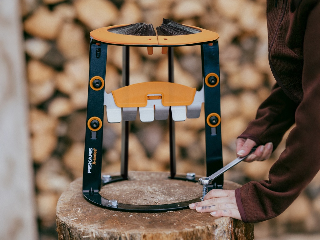 Houtklover FISKARS X-Serie L, tot ca. 120 mm, inclusief beschermhoes