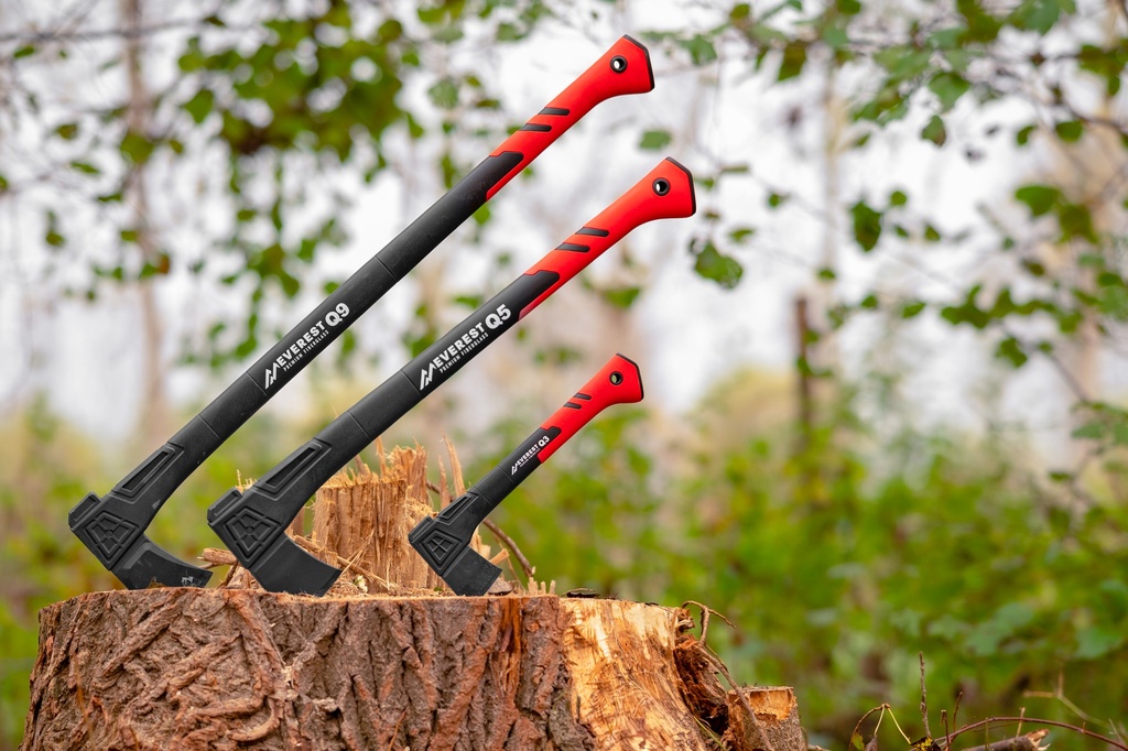 Handbijl EVEREST Q3 680 gram, met fiberglassteel 36 cm