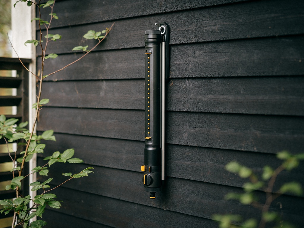 FISKARS X-Series Zwenksproeier S-L, max. 500 m2 