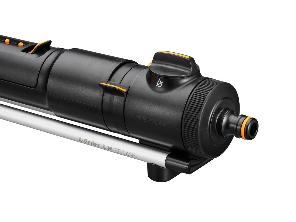 FISKARS X-Series Zwenksproeier S-M, max. 300 m2 