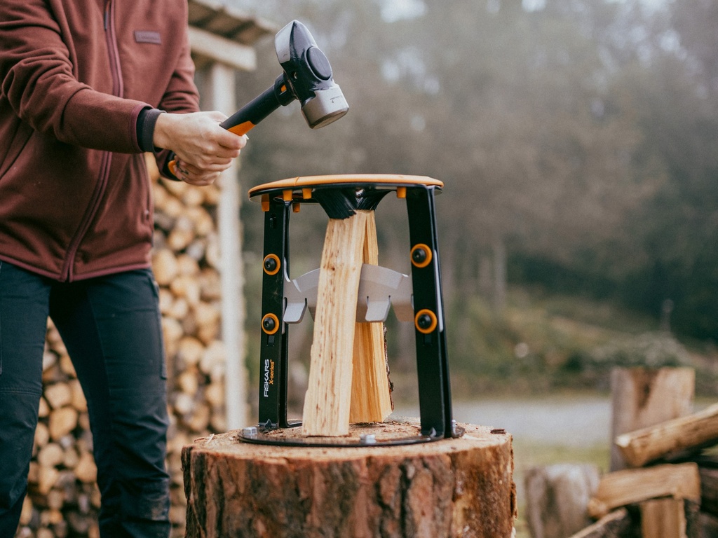 Houtklover FISKARS X-Serie L, tot ca. 120 mm, inclusief beschermhoes