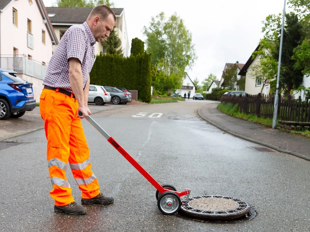 Putdeksellichter NESTLE met heavy-duty wielen, telescopische steel en haak
