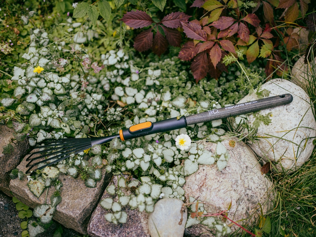 FISKARS OneClick Handgreep S hout 44 cm FSC
