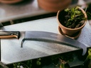 FISKARS OneClick Snoeizaag met gebogen blad 20 cm en tegenmes