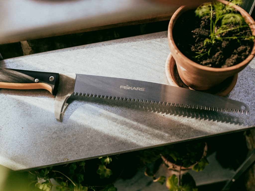 FISKARS OneClick Snoeizaag met recht blad 20 cm